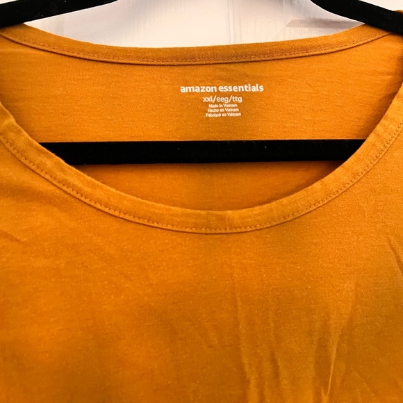 Amazon Essentials T-Shirt - Picture 2 of 5